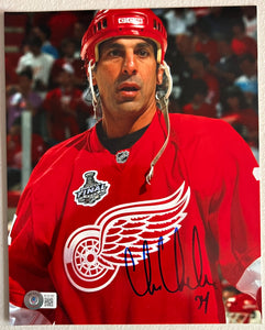 CHRIS CHELIOS Signed 8x10 Photo Detroit Red Wings Beckett COA
