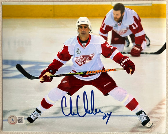 CHRIS CHELIOS Signed 8x10 Photo Detroit Red Wings Beckett COA
